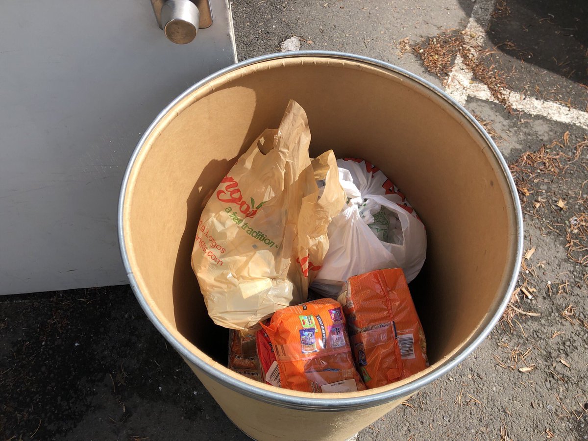 LincolnGraves's tweet photo. Some items remain, but leader of group that provides Gresham students with meals and other supplies says 60% of items were taken in Tuesday night burglary. 
https://t.co/P6IhjEhBIh https://t.co/2OouLnmbcz
