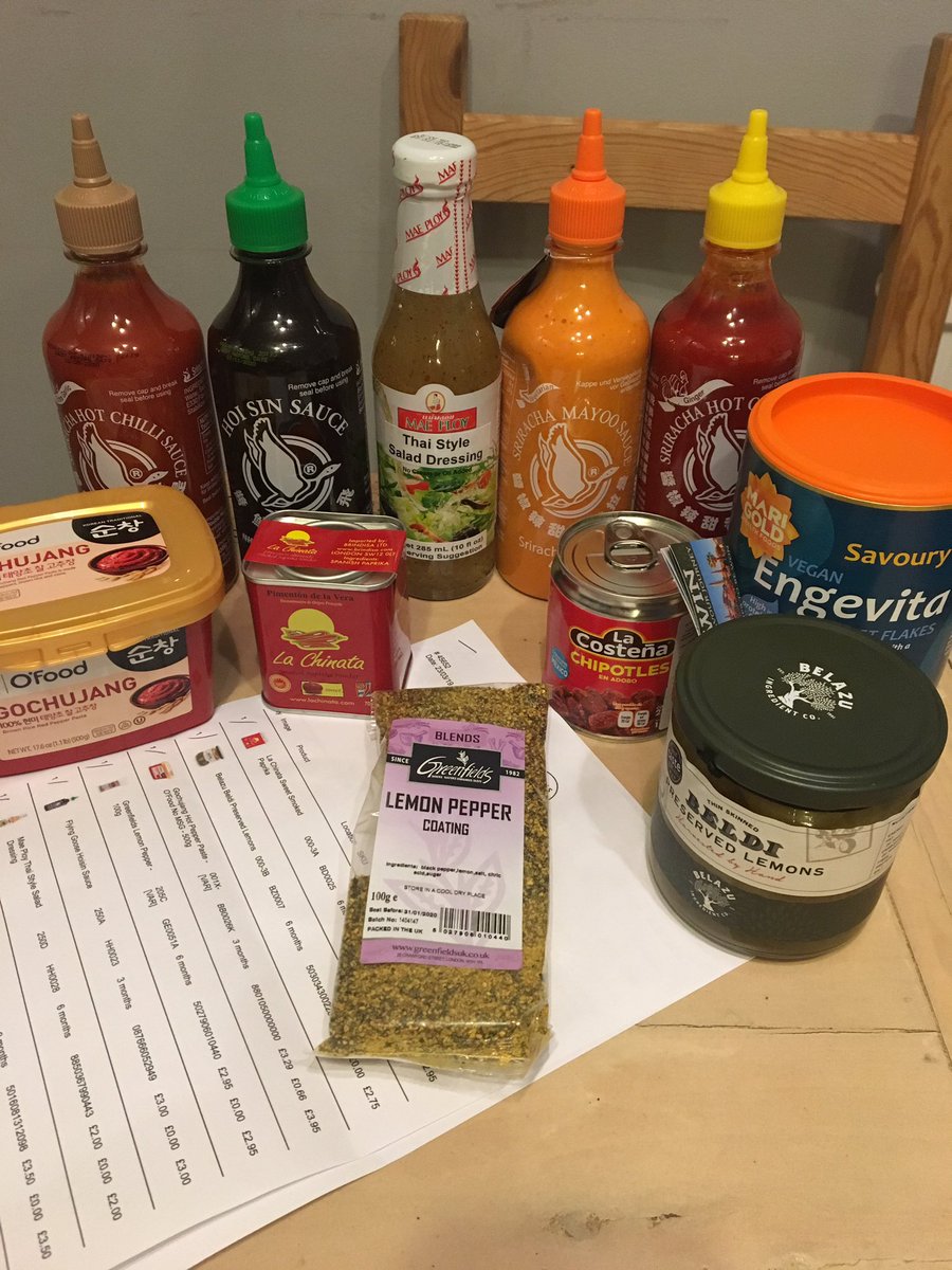notaylott's tweet photo. So impressed with my delivery today from @SousChefTweet lovely items, really good price but also surprised by sustainable packaging and handy use by date info #SousChefBox https://t.co/6mnp6bRYUw