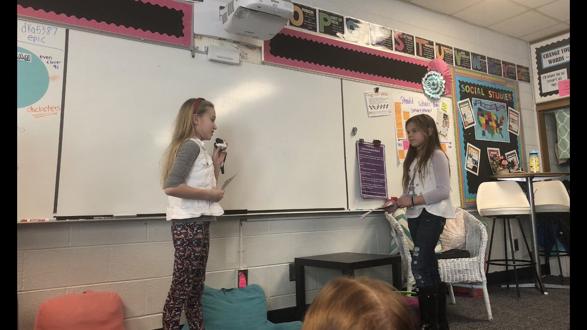 beckchalmers's tweet photo. What a lively afternoon in 4th grade! Ss debated the events that led up to the American Revolution! @WixomEl @WalledLkSchools #patriotsvsloyalists https://t.co/pTKUpBmI47