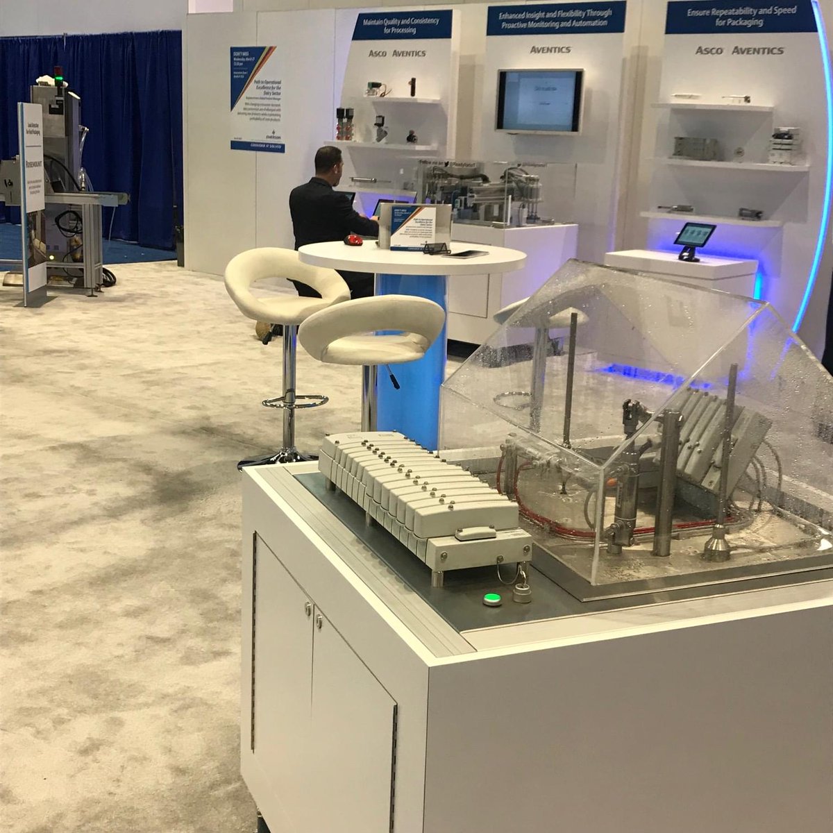 ASCOValve's tweet photo. Chat with our team to learn more about how you can conserve more water and energy use, and remove excessive water waste. Visit us at Booth 885 today! #ProFoodTech https://t.co/xRkVAd90Ag https://t.co/KcgiGpLGD4