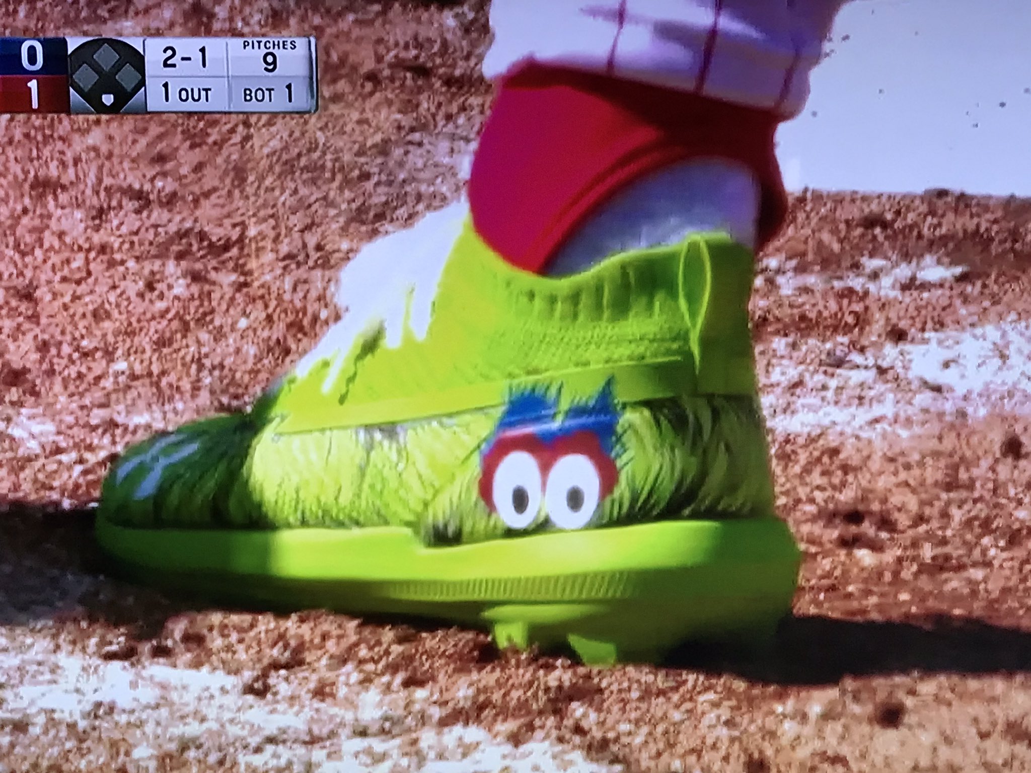 Baseball Bros on X: Bryce Harper is wearing Phillie Phanatic cleats 🔥   / X