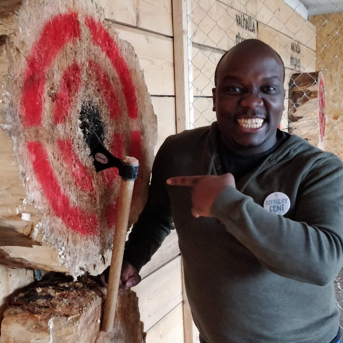 valhallasheff's tweet photo. Hell yeah!
#axethrowing #Sheffield #indooraxethrowing #urbanaxethrowing #axes #Valhalla #Yorkshire #Vikings #steelcity #tomahawk  #unleashyourinnerviking #Sheffieldissuper #Sheffieldfun #Sheffafter5 #bullseye #birthday #happybirthday https://t.co/hn8GaoVLSt