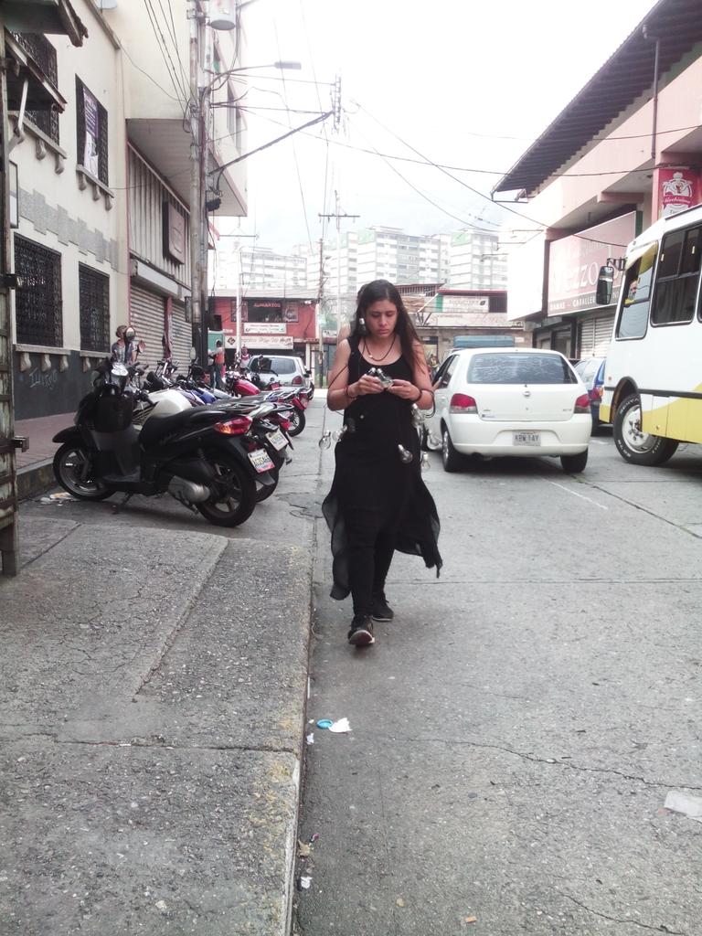 ddyora's tweet photo. Ayer entre los apagones @CHambrientos estuvo en la calle de #Mérida ¡Lo que es obvio no necesita título! https://t.co/0f7vhycqTN