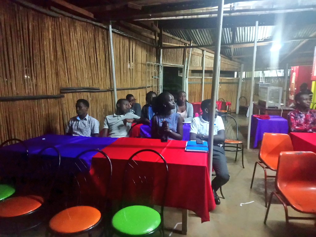 UCURotaract13's tweet photo. Today's fellowship was so informative since our #Cheeza3 project is soon. It was "Developing Wash projects at scale" which had key points of our #project and thank you all for coming.
@MukonoRotaract @RCKyambogo @RMityana
#Kharos_media #CanonsMeetUp #Cheeza3 https://t.co/DL0MwvRZyq