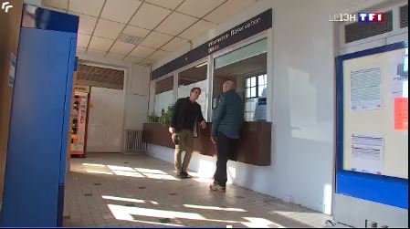 SauverLaLigne14's tweet photo. La ligne #SNCF #Nancy > #Mirecourt > #Contrexéville > #Merrey était l'objet d'un reportage dans le 13h @TF1LeJT de @pernautjp sur @TF1
A voir ou revoir ici : https://t.co/z7zTOwrE9f https://t.co/DpzubseFCq