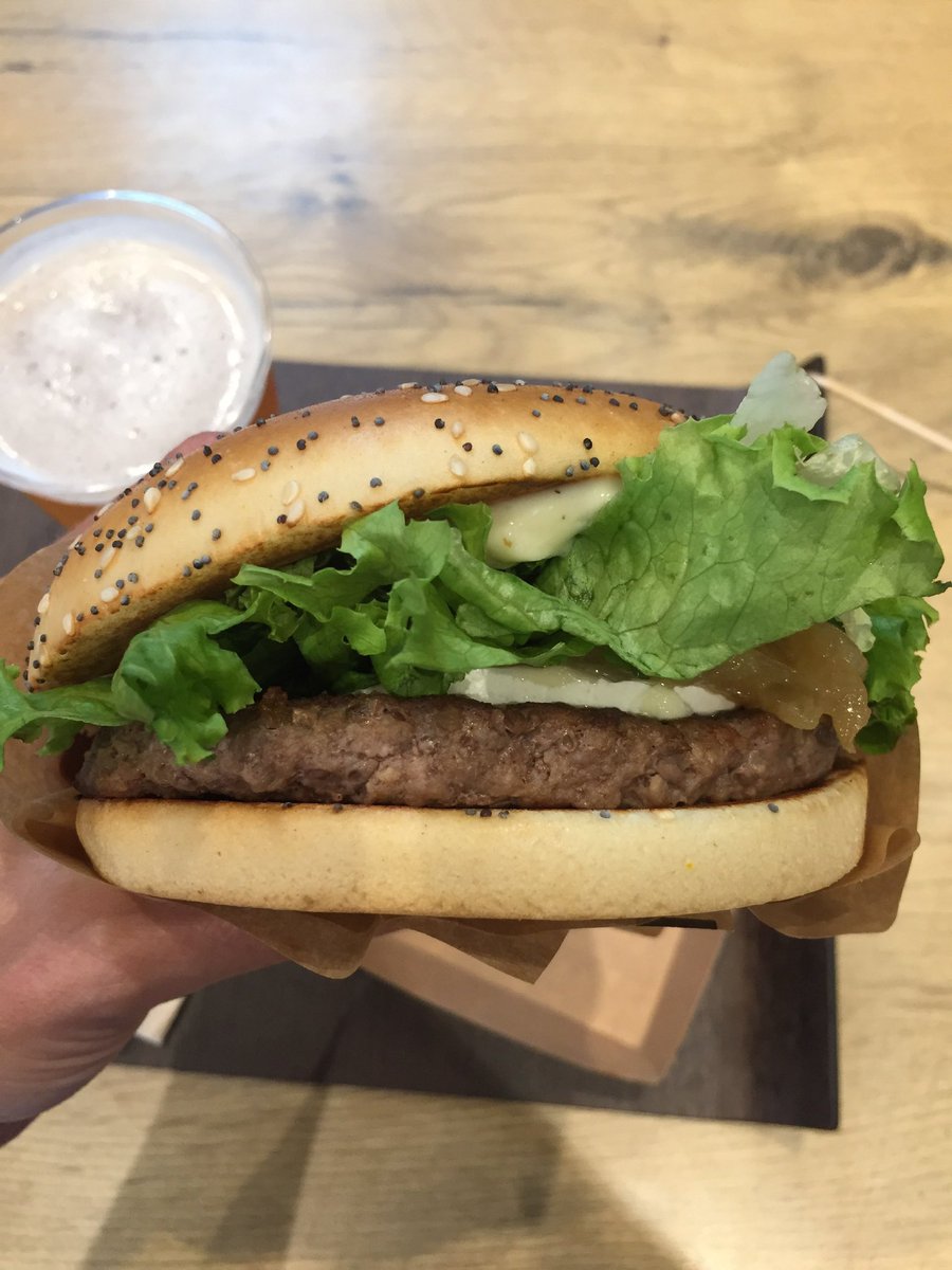 ¡Termina de comerte el jueves en nuestros restaurantes! ¿Qué tal nuestra deliciosa Signature Collection para empezar? 🤔