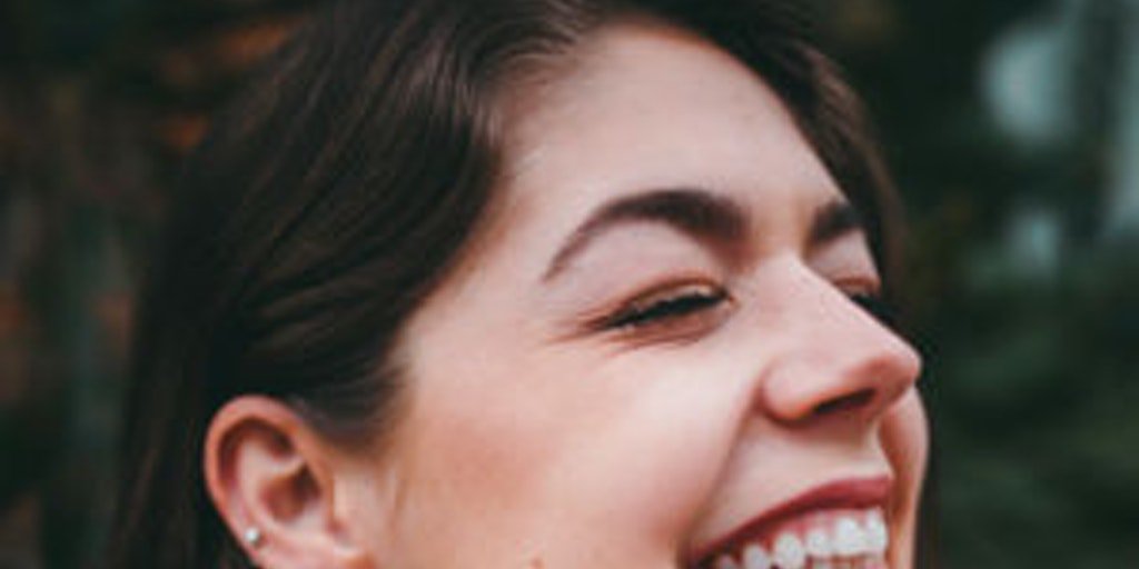 More of this pleaseee!! Tech for good 

Moodboost: Positive news app for grumpy people producthunt.com/posts/moodboost via <a href="/austinkevitch/">Austin Kevitch</a>