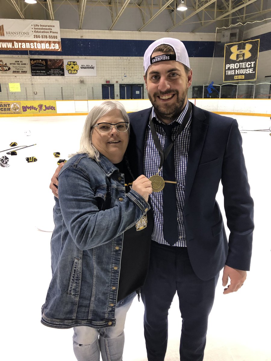 Proud dad moment! We got to watch this guy @Cubro14 win a @mbaaamidget provincial championship with the @3Awheatkings as a player in ‘07 and again last night as a coach. Pretty rare feat to win as player and coach. Now on to @TelusCupWest and hopefully @HC_TELUSCup