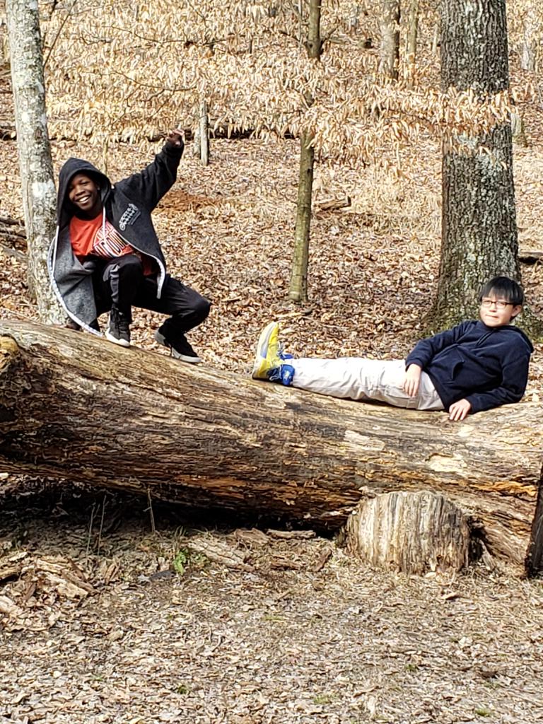ham_kathleen's tweet photo. What a great day for a field trip to camp Crooked Creek! #findyourtruenorth @OlmstedNorth https://t.co/O5xRrpDvBi