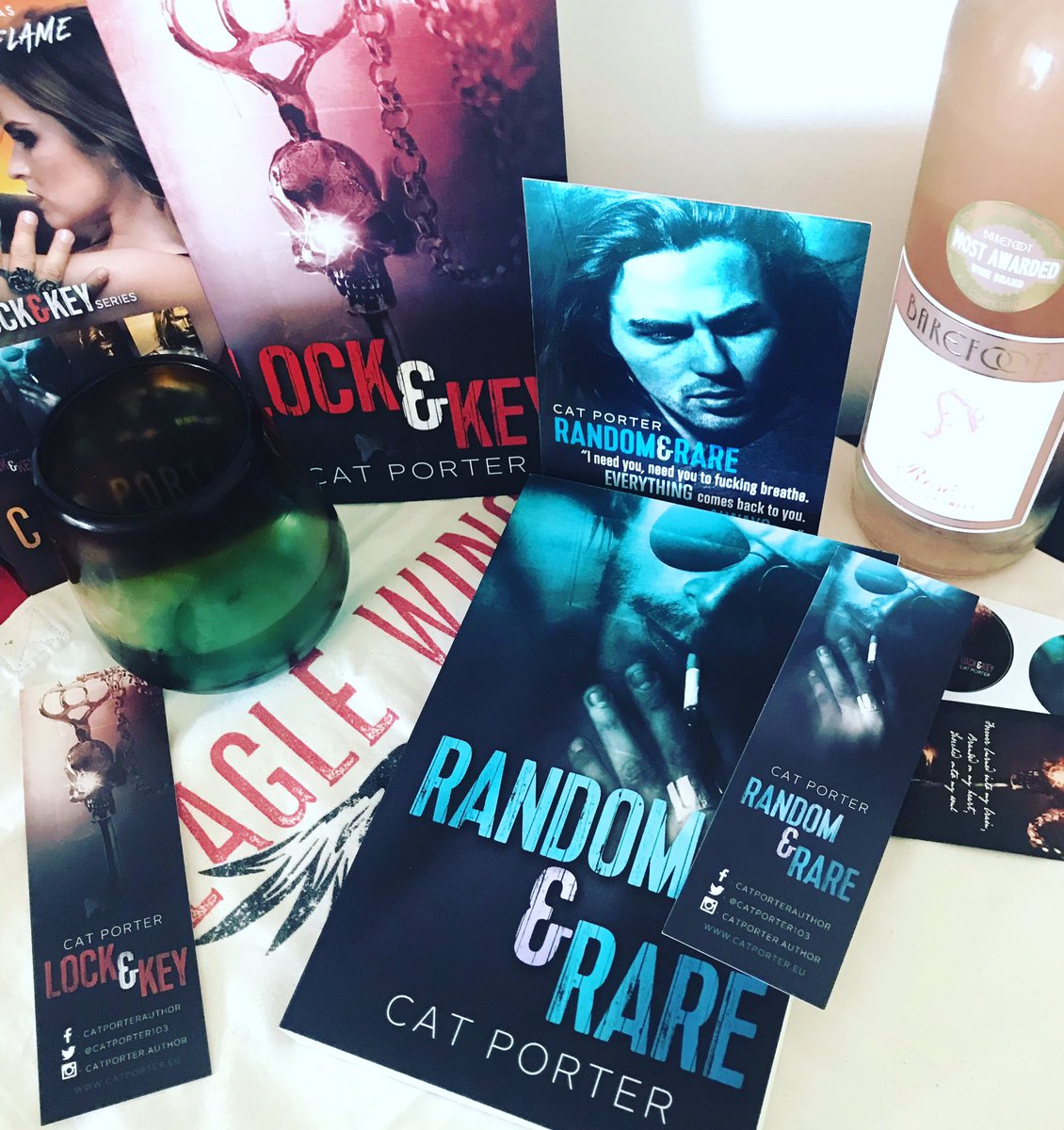 korrieskorner's tweet photo. Happy 4 year bookiversary Random&Rare!! @catporter103 I broke out the bubbly to celebrate with you! So grateful for your friendship.
If you donβt have Lock&Key and Random&Rare then you better run and oneclick! L&K is FREE, and R&R is 99centsπ€ #DigForever #kindlereads https://t.co/Pqyx1oBXyg