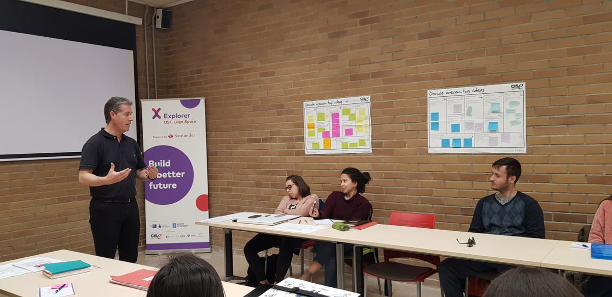 Hoy en el centro <a href="/ExplorerByX/">Santander X Explorer</a> del <a href="/CampusTerraUSC/">Campus Terra USC</a>, <a href="/robervigo/">Roberto P. Marijuán</a> de <a href="/SumaImportancia/">Suma Importancia</a> nos ha explicado el valor de una adecuada estrategia de #Marketing para nuestra startup.