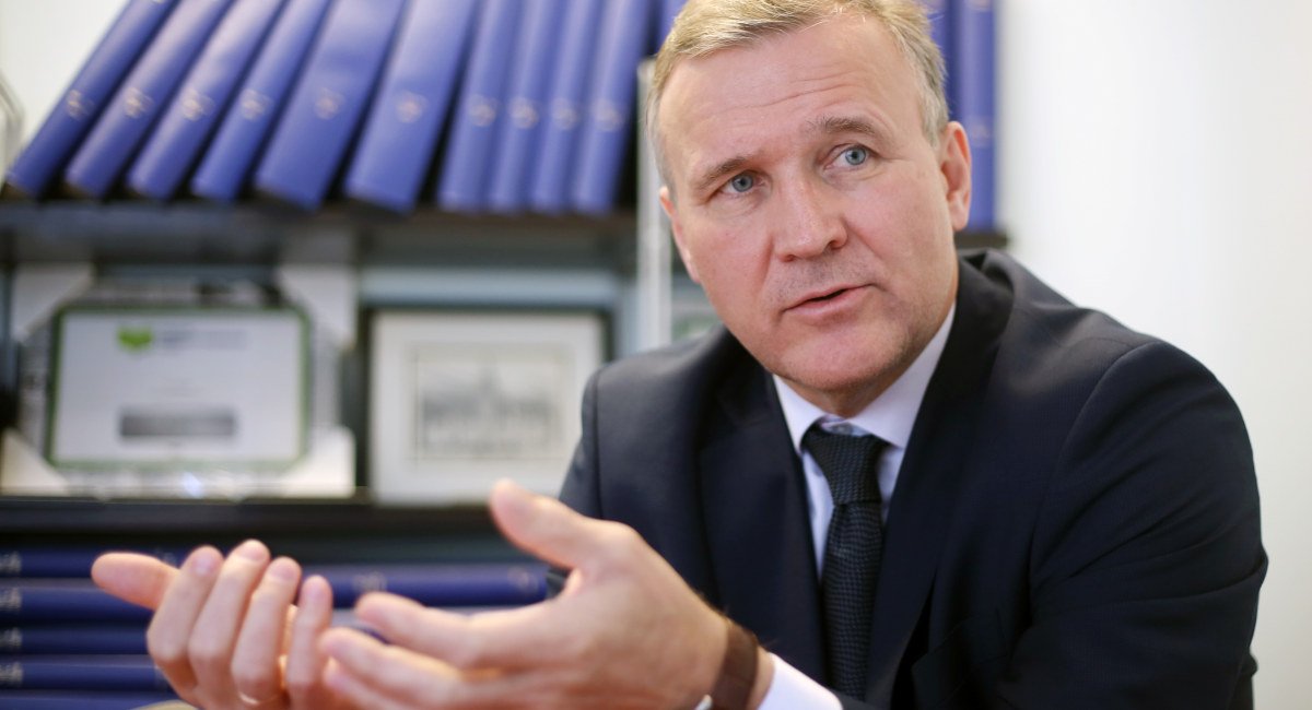 Estonia's ambassador to Canada reflects on the 70th anniversary of Soviet mass deportations that swept up tens of thousands, including his great-grandmother bit.ly/2YxGazF #cdnpoli