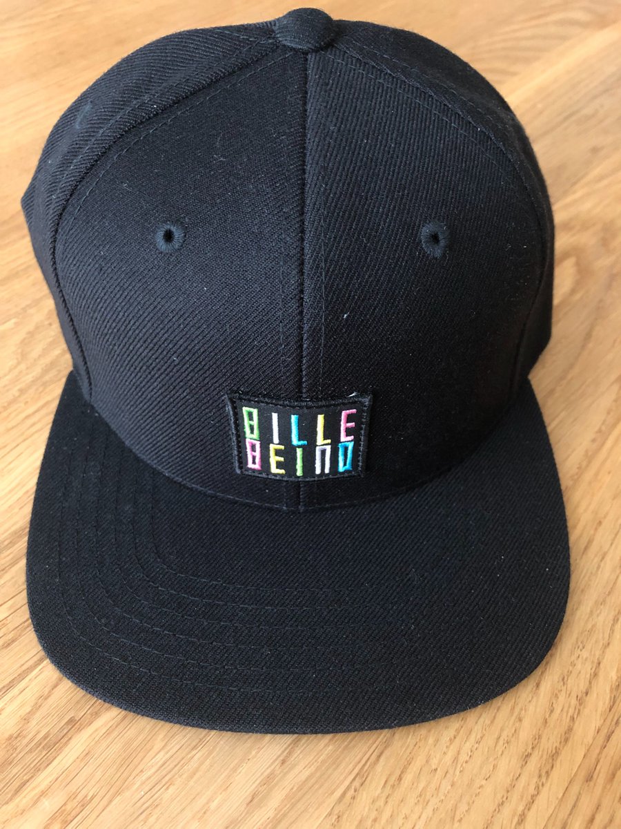 HAVUgaming's tweet photo. HAVU x BILLEBEINO -mallisto on kohta valmis joten valmistaudutaan siihen arpomalla yksi @billebeino lippis 🔥 

👉Seuraa @HAVUgaming ja retweettaa tämä twiitti niin olet mukana arvonnassa! 

Arvonta päättyy 4.4. klo 21 👌

#HAVUJA #pelaatyylillä #areyoubillebeino https://t.co/ORYSmT542n