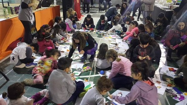 telonpampeano.com.ar/index.php/mas/…
Se acerca la 3º Feria Provincial del Libro en #LaPampa 
La misma se llevará a cabo en Quemú Quemú los días viernes 5 y sábado 6 de abril. Aquí encontrarás el cronograma de actividades.