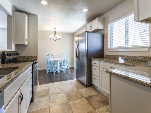bigkeyreal's tweet photo. Open House: Saturday, March 30th from 11am-3pm.
Address: 480 E 850 S Orem, UT 84097
Property Profile: $349,900, Seller Finance!!!!  No Need for traditional financing, move in Immediately!! 2 Kitchens, 2 Family Rooms &amp; SO MUCH PARKING! https://t.co/pkiDkq6eKT https://t.co/F5zMvEErno