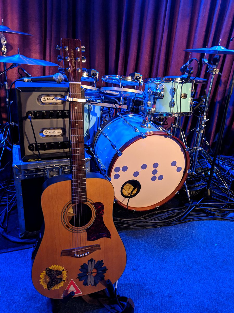 asmythmusic's tweet photo. Soundcheck at the @roisindubhpub for the @whiteliesmusic Show https://t.co/AyiIYuLDJe
