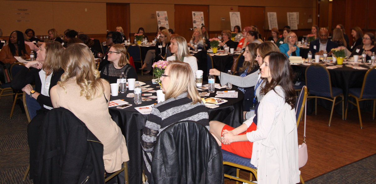 YWCASTL's tweet photo. #BeyondBusy Great presentation this am by Life Coach Jill Farmer @YWCASTL on the difference between "busy" and "productive", between "urgent" and "important". #timemanagement #empoweredwomen #readherbook https://t.co/vcRgeY650K