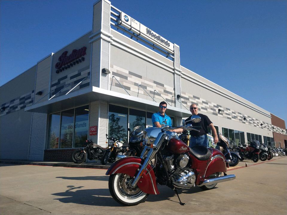 WoodlandsTXMoto's tweet photo. Stage 2 Intake, Exhaust, Cams, Beach Bars....this ride is ready for the road! 🤙🏍💨😎🙌🏼

Congratulations on your NEW 2018 #Indian #ChiefClassic, John! It was a pleasure helping you find your dream bike! Happy and safe travels! 👍🏼😊

#IndianMotorcycle #WoodlandsPremiumMotos https://t.co/9Tps9dgCC8