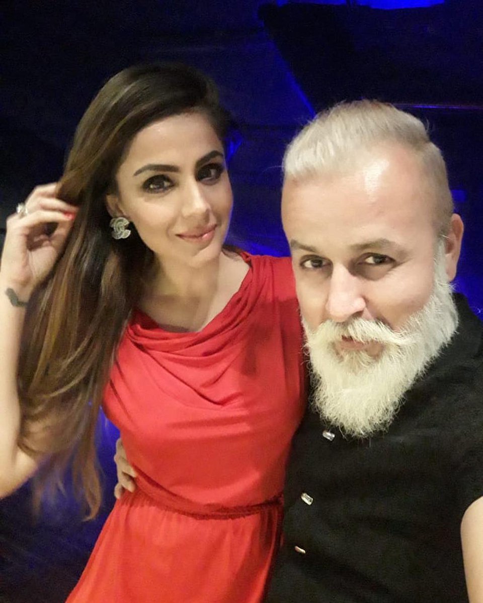 Thesimran_'s tweet photo. Exclusive Screening n after party #377abnormal great work well done @farukkabir9 @adityansingh.@ajitarora9 @zee5
18h https://t.co/LpgGH1lbRn