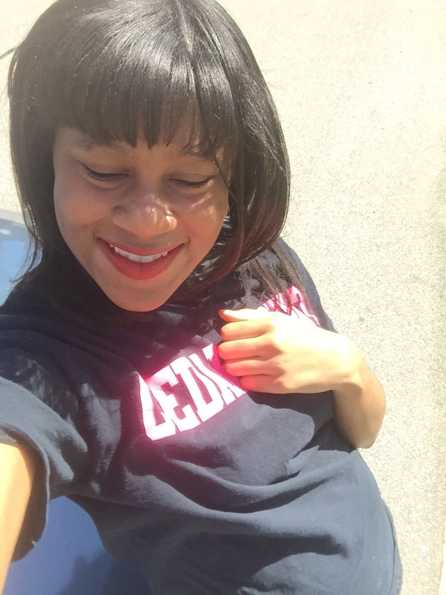 DuchessSavi's tweet image. #Springglow 💋☀️🌷