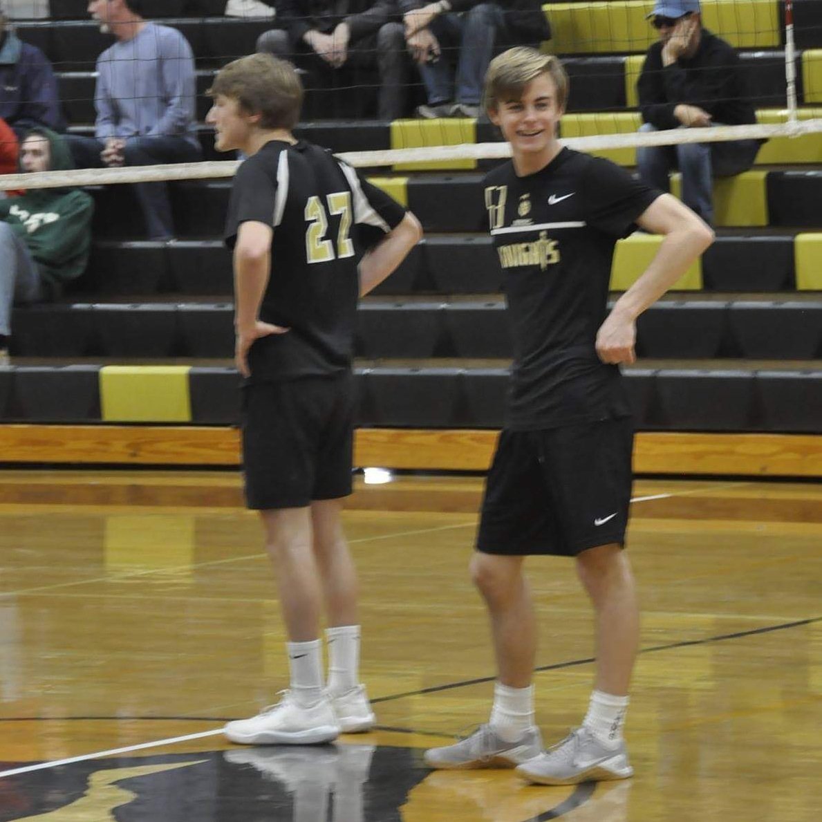Cee2shiningSea's tweet photo. What's that you say? Today's match is being live streamed by NFHS Network at 5pm? Suhweeeeeet!!!! @BMHSKnights @BMHSVolleyball @BMHSLetterMen #bmhsvolleyball #bmhs #bmhslettermen https://t.co/3Ttl6w4ML8