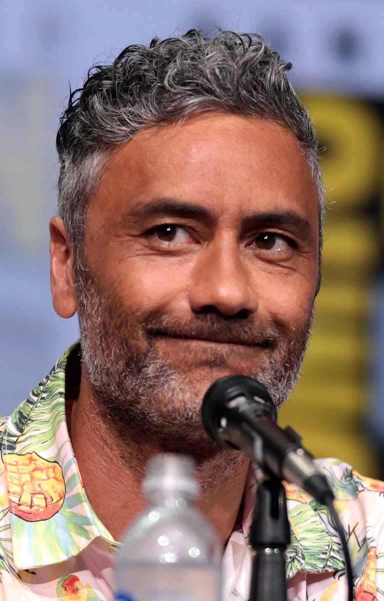 getFANDOM's tweet image. Taika Waititi joins Ryan Reynolds for ‘Free Guy,’ an action-comedy in which a bank teller discovers he’s inside of a video game

(via @deadline)