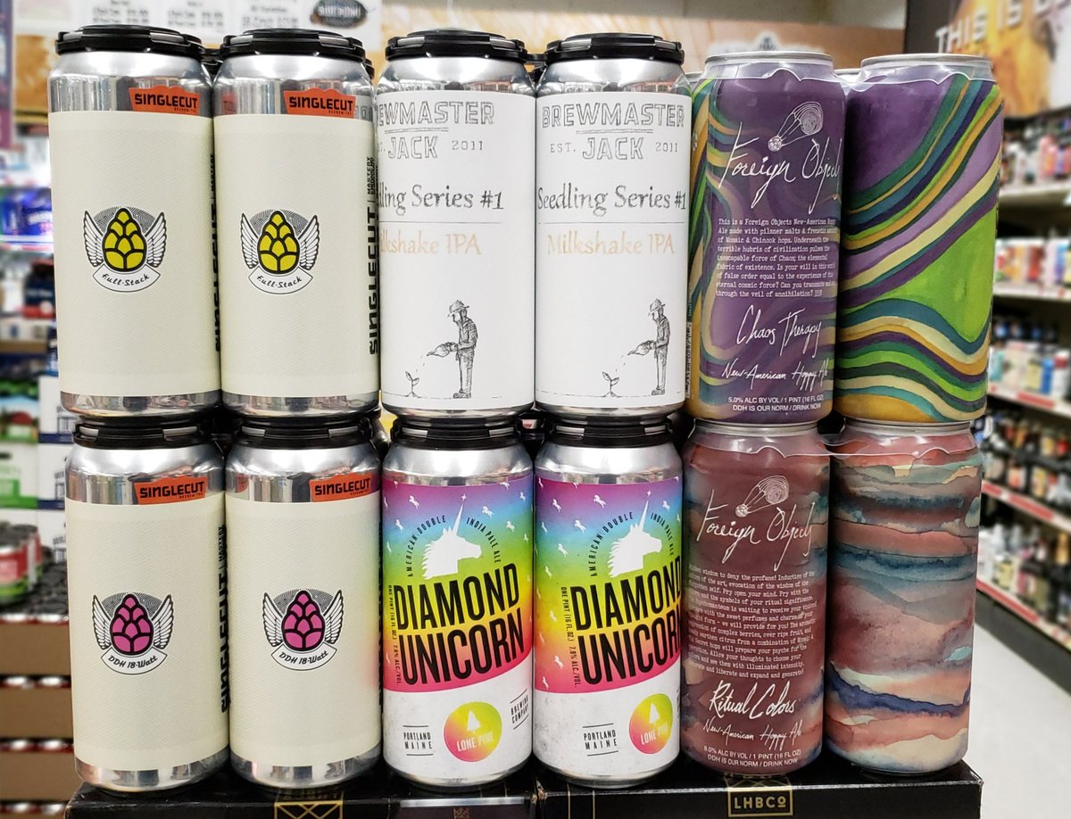 yankeestur's tweet photo. A nice drop o' hops on a beautiful Thursday afternoon. Freshness from @SingleCutBeer @Brewmaster_Jack @LonePineBeer and #foreignobjectsbeer. #craftbeer #ipa #neipa #beer https://t.co/XLReJk32W3