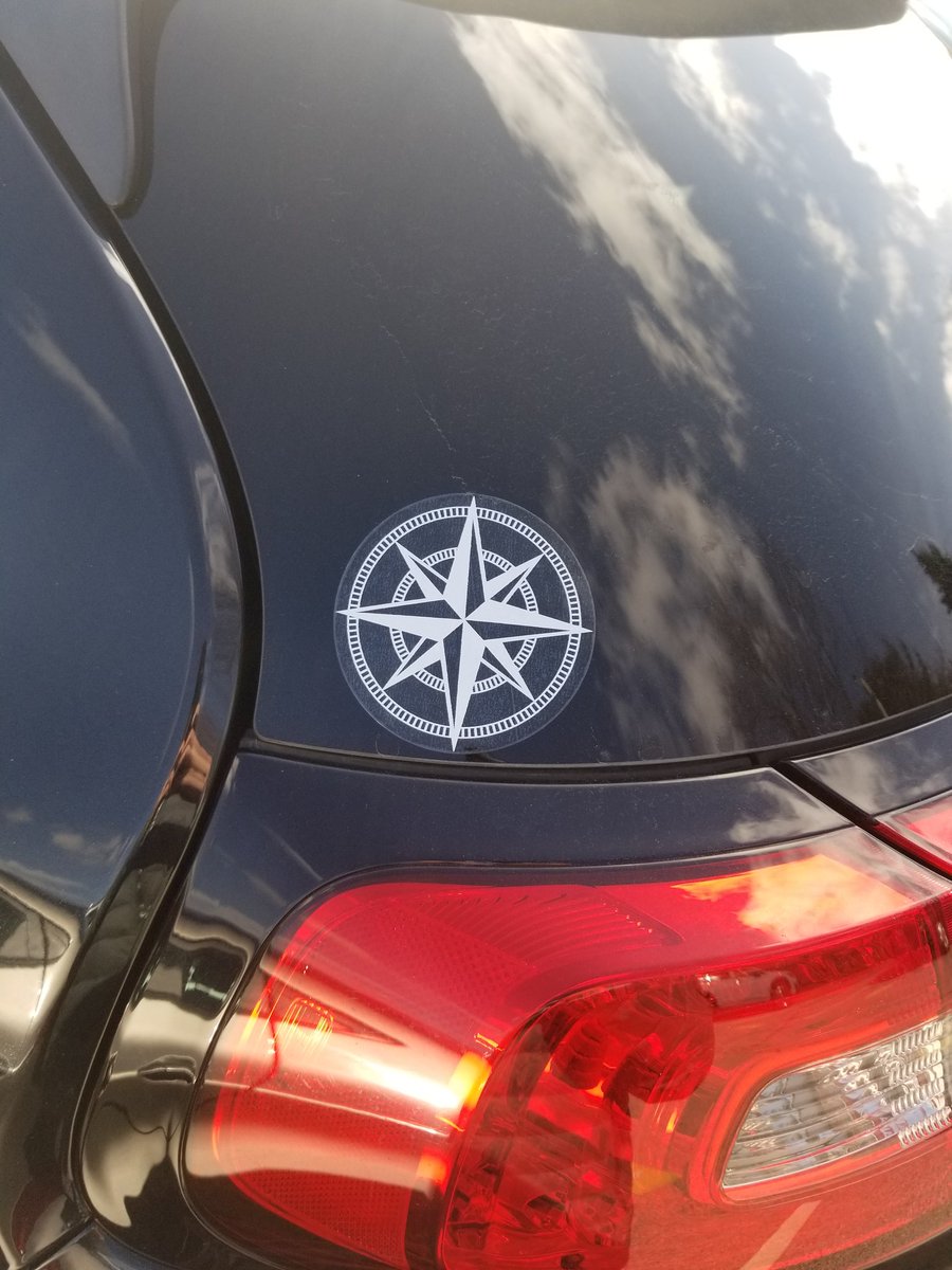 rhcdmariners's tweet photo. Working on some @RockyHillSchool car decals... .
.
@Protuffdecals @NEPSAC @RIIL_sports #rhsmariners #TheMarinerWay #Pride https://t.co/TkVU0g5TeS
