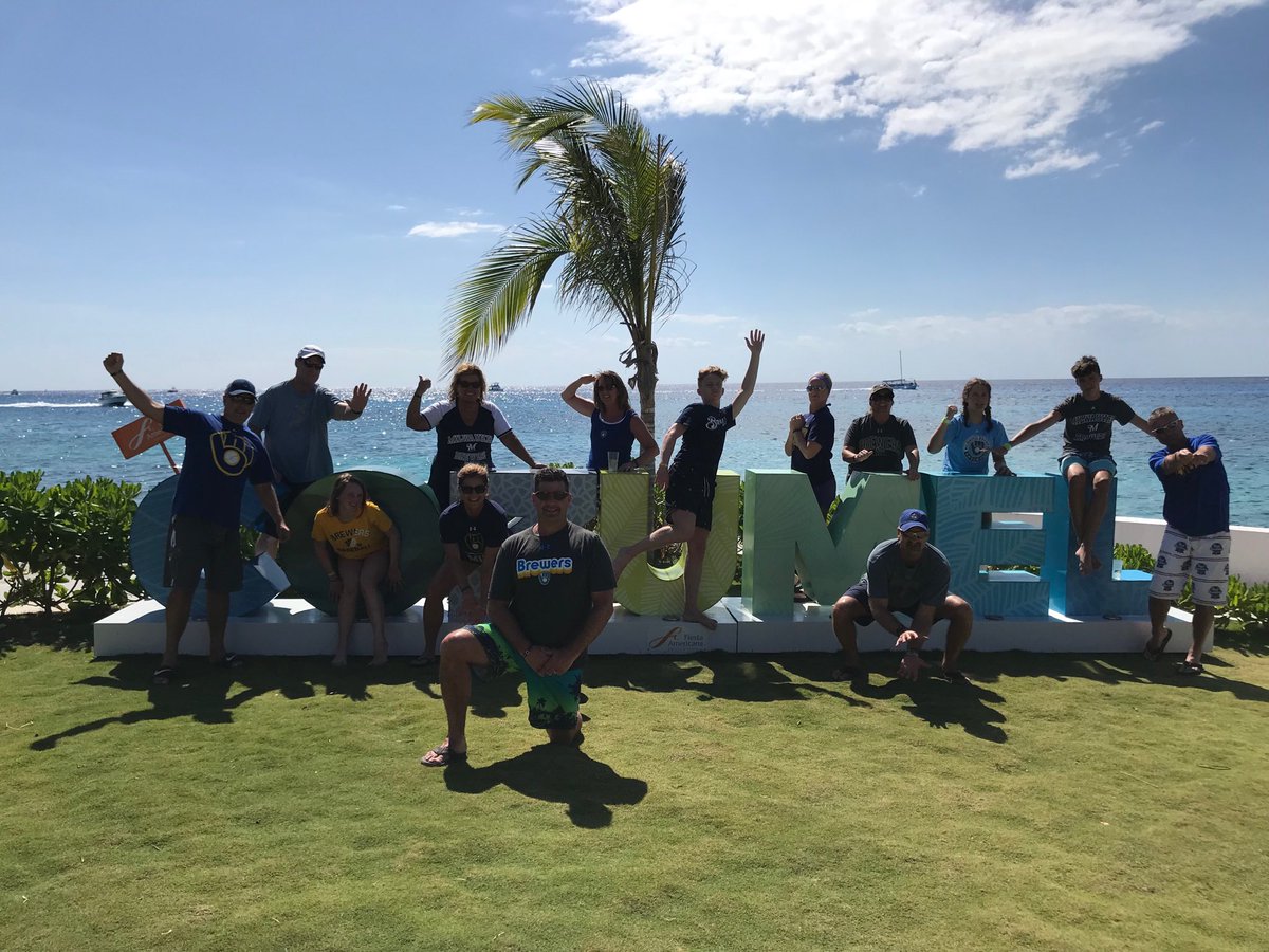 Let’s goooooooooo! Opening day from Cozumel - finish it Crew! ⁦<a href="/Brewers/">Milwaukee Brewers</a>⁩ #BrewCrew