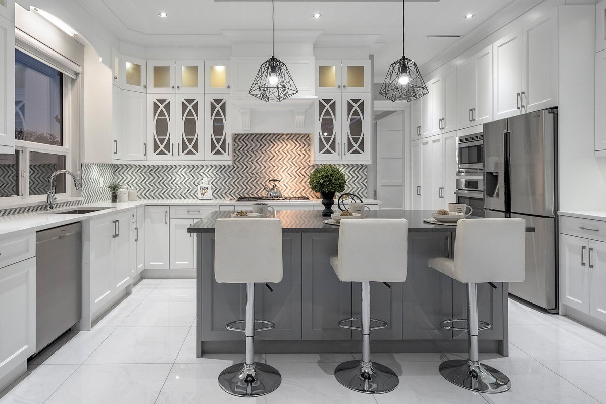 danwurtele's tweet photo. NEW LISTING

4962 Hardwick is a luxurious, brand new home featuring over 4,000 SQFT of living space across three well appointed floors.  

6 Bed  |  7 Bath  |  Income Suite  | 8,790 SQ FT Lot 

https://t.co/XA7l2LhP14 https://t.co/rcwyjIjywb
