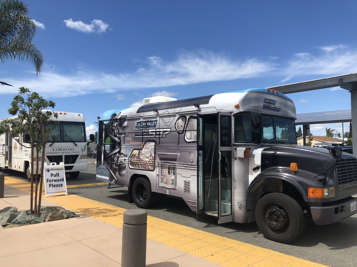 ConnollykLMSV's tweet photo. Come check out the CVUSD Health &amp; Wellness Fair at @LexingtonCVUSD, from 2-4:30! Enjoy lots of resources, information, entertainment, &amp; give-a-ways! Plus you can say hi to me at the @CVMaker537 &amp; get some @TEDxKidsElCajon swag! Free event for all! @CajonValleyUSD @cvusdWellness https://t.co/w9imSXtliz