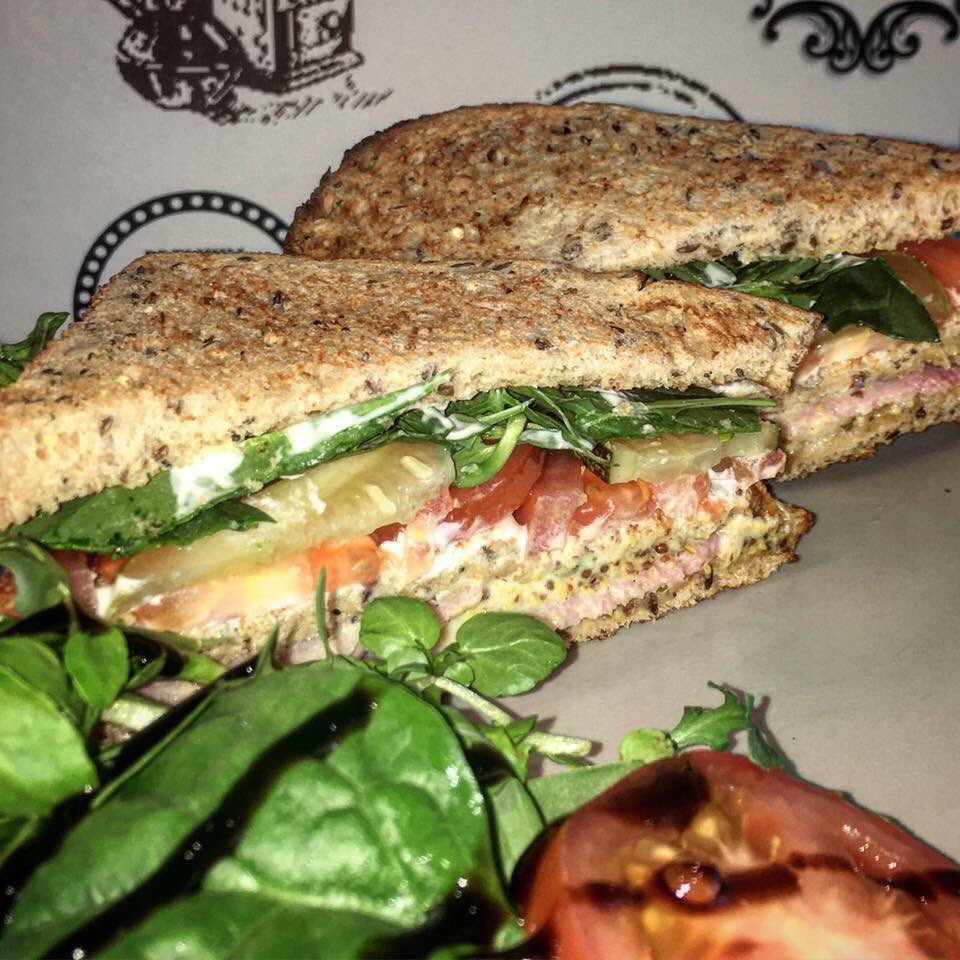 bakery_corner's tweet photo. 🚨 WEEKEND SPECIALS 🚨

3 wee beauties to get your “eat on” with! 

#lunch #ballymena #3isthemagicnumber https://t.co/AHK9BruMg6