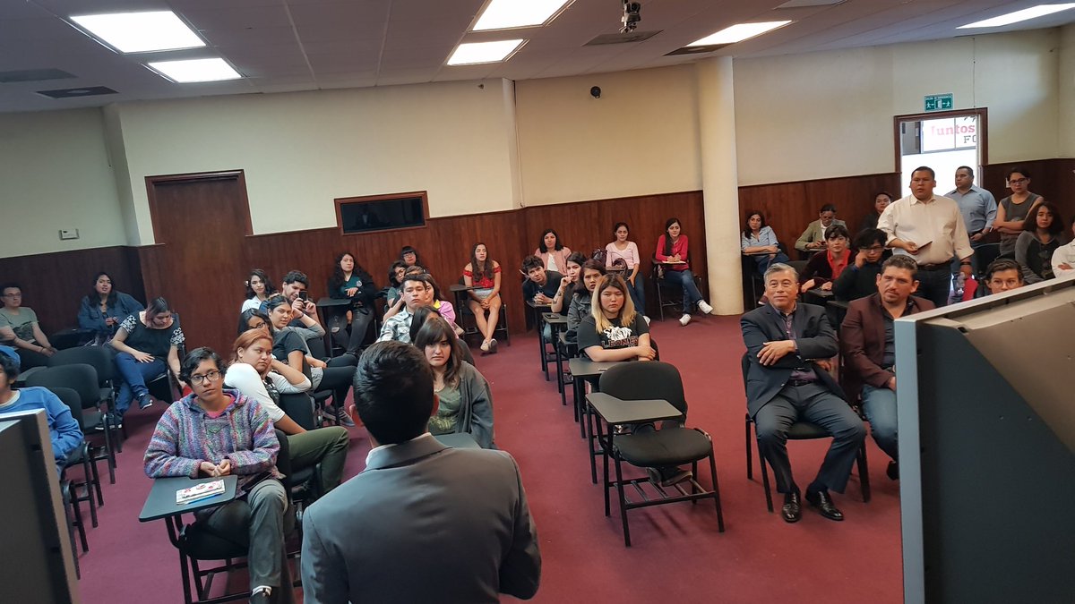 dpcuadec's tweet photo. Feria de las Letras @FCEyH_UAdeC 28 y 29 de marzo 2019, en su segunda edición libreros ofrecieron sus ofertas. Su director Dr. José Ramírez Cerecero dedicó un mensaje a los jóvenes, a su vez @Elibarlevi ofreció  amena charla sobre el vínculo entre la música y la literatura @UAdeC https://t.co/agnl6KfLxJ