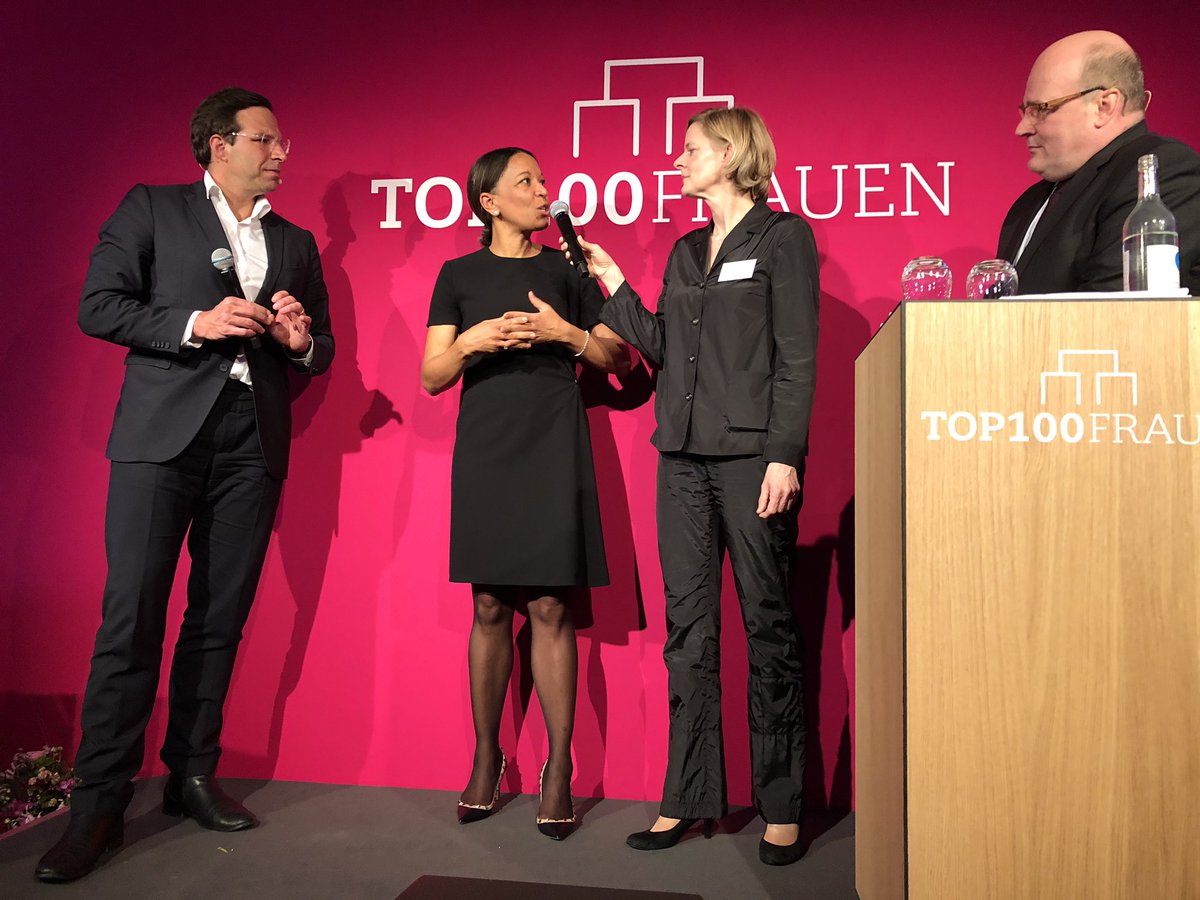 Sie ist „Popstar im Vorstand“ und jetzt Prima inter Pares der #Top100Frauen. Was @janinakugel sich wünscht? Eine Gala in Arbeitskleidung.