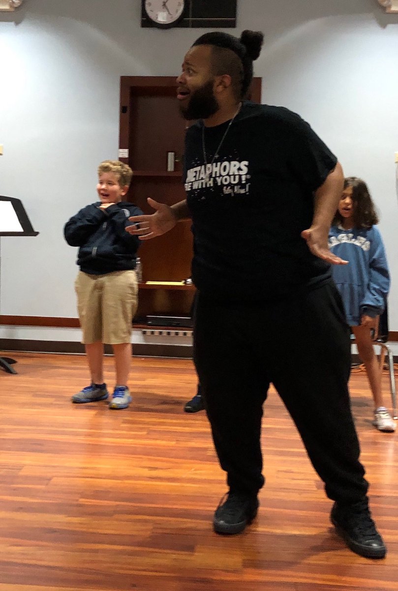 lynnlsloan's tweet photo. Metaphors be with you! @poetryalive ⁦@NBPSLower⁩ ⁦@NBPSEagles⁩ #funkychicken 🐔 https://t.co/Ze0dq2ASkj