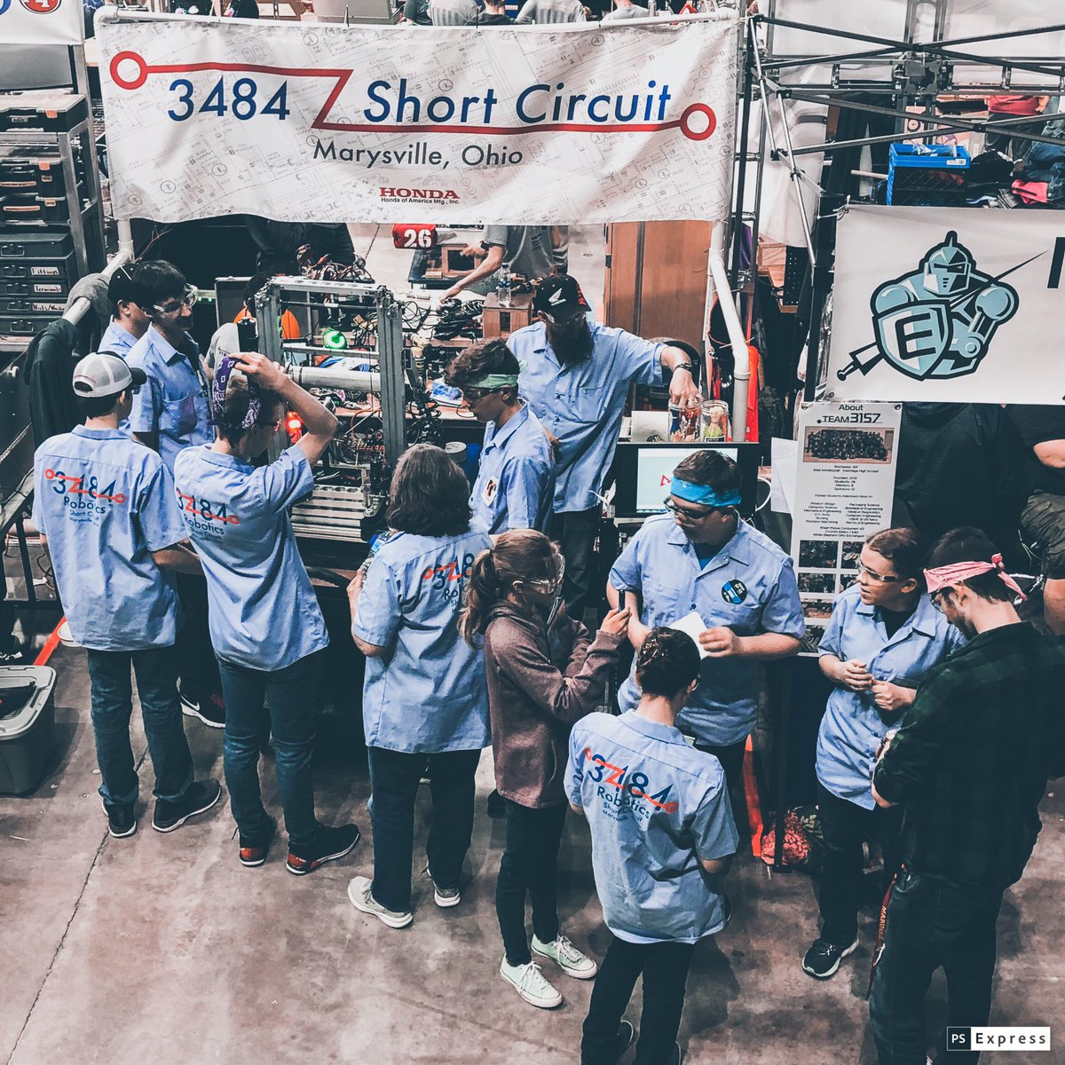 3484 back for some more #frc #DeepSpace at #buckeyeregional in Cleveland, with new and improved hatch game device. Practice matches going well so far. Ready for tomorrow. #OMGrobots