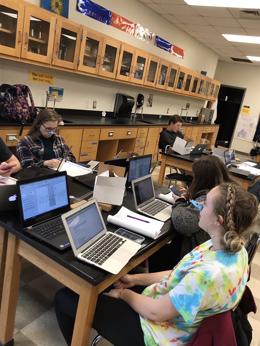 BiomedSci_JCHS's tweet photo. #PLTW Human Body Systems tested their lung capacity in lab today. Not sure which one of these folks has the most hot air but we will check the data 😁 Any guesses?? #jchslife #RSS_CTE https://t.co/zqj9Gxq6op
