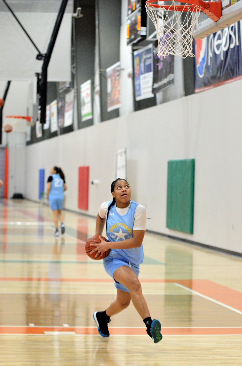 uncvrdprospects's tweet photo. Combo Guards & Bucket Getters. Yes we had those in the Building! Reports coming Monday! #Select32 #UP https://t.co/gNDENsbqz0
