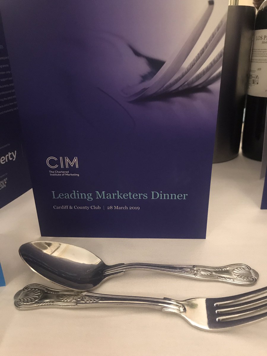 Great pre-dinner speech by <a href="/DrGeraintEvans_/">Dr Geraint Evans</a>  <a href="/CIMinfo_Wales/">CIM Wales</a> Leading Marketers Dinner