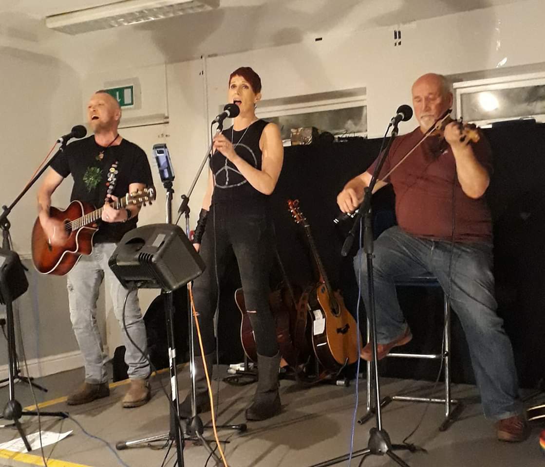 Another fantastic night amongst talented musicians #Folk #folksong #hertsmusic #bottlefolk