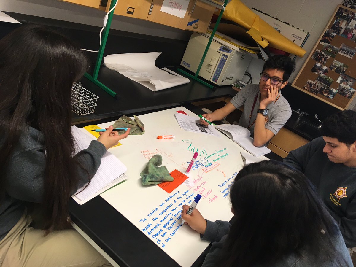gretavsgreta's tweet image. Trying out the new science talk roles made by the wonderful @SolorioScience team! Students questioned and clarified their way to a deeper understanding of thermochemistry! #CPSstem