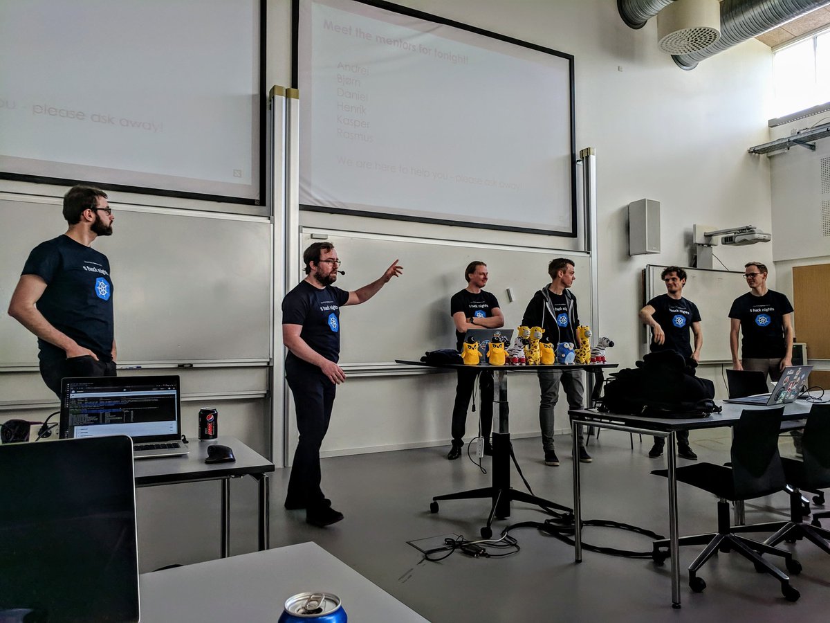 kasperlj's tweet photo. @HenrikHoegh from @Praqma and the other #CloudNativeAarhus organizers showed of the magic of @kubernetesio tonight #hacknight #OrbitlabAU #GDGAarhus https://t.co/tUpImMrtdS