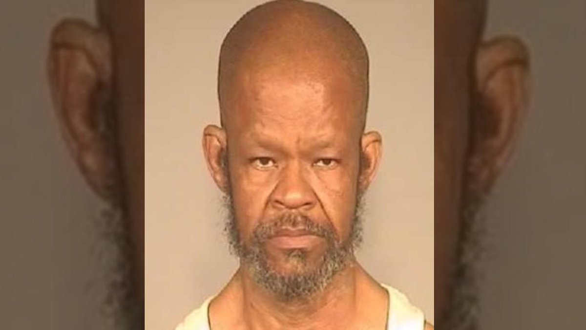 fox35orlando's tweet image. GOING TO JAIL: A California man was arrested after a brutal fight involving a bat and a metal rod. 

DETAILS: bit.ly/2JIoqy6