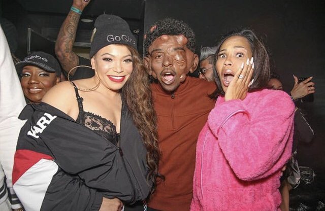 EchoingSoundz's tweet photo. The R&B King 👑🎶 @EricBellinger Birthday Bash🎈🎈🎈#Everyone killed their #MartinTVShow Costumes Check out @LamyiaGood as #Gina & the real life @tishacampbellmartin hosting the event! #DamnGina 🎥🎞📽 #ItWasAMovie #HBD #EricBellinger
#weseestars🌟☄💫 #echoingsoundz✨ https://t.co/xDRfnORlkN