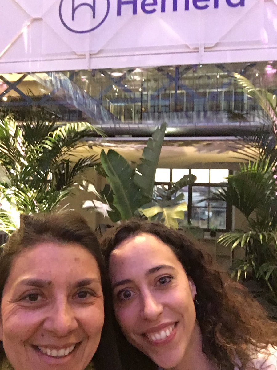 SapeneM's tweet photo. Avec les copines @PTrequesser @Xabina @ClaireGendron soirée @Hemera_Bdx inauguration 👌 https://t.co/lbIZGU2Go3