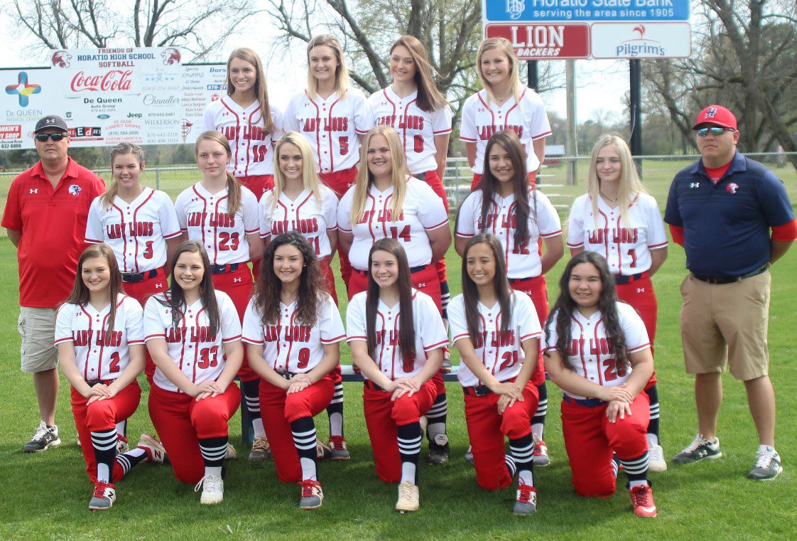 HoratioSoftball's tweet photo. 2019 Horatio Lady Lions! #BeElite https://t.co/phqabkX3TY