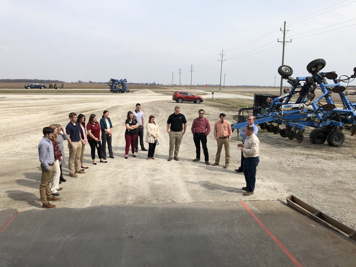 Lincolnland Community College students tour the Greenview Agronomy location <a href="/PrairielandFS/">Prairieland FS, Inc.</a> to learn about career opportunities and how a retail Agronomy location operates.