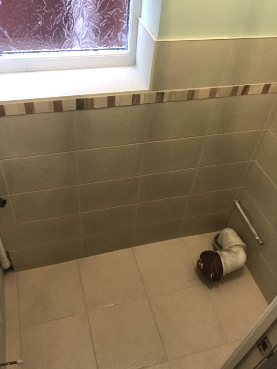 wall_pc's tweet image. Small WC