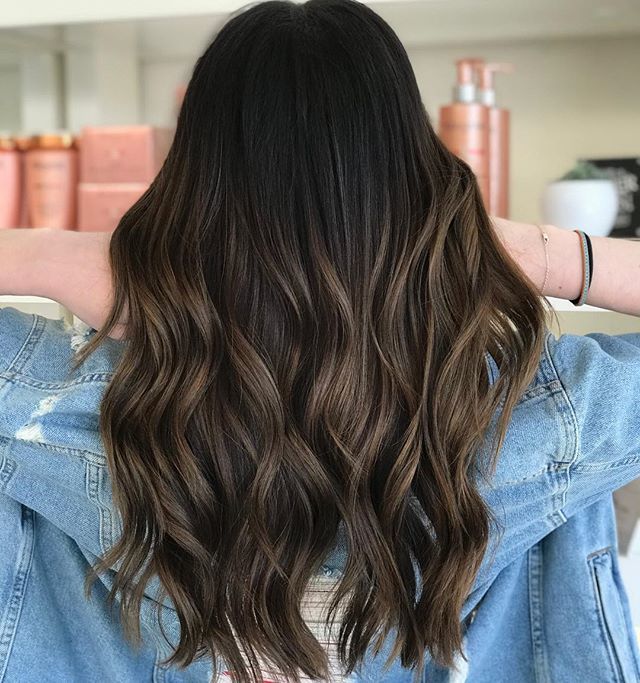 DieselSalon's tweet photo. ✨✨🅼🅾🅲🅷🅰
Obsessing over this dark chocolate 🍫 balayage by @amandacorder!!! .
.
.
.
.
.
#hilights ❤️ #educationandapplication #balayage #balayageombre #balayagehighlights #balayageartists #blondehighlights #blondehair #sdhairninja #sdblondingspecia… https://t.co/pq7Mbf0EID https://t.co/0DEwRJvoTi