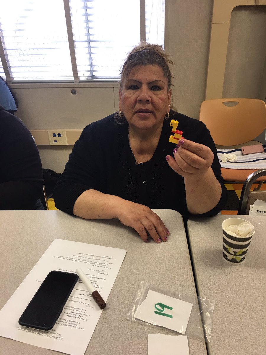 JulesPeng's tweet photo. Parents @Telfair_ES @LDNESchools experience being an Innovative Designer to support students at home #PS3LAUSD @LASchools https://t.co/qjgZp8pO6v